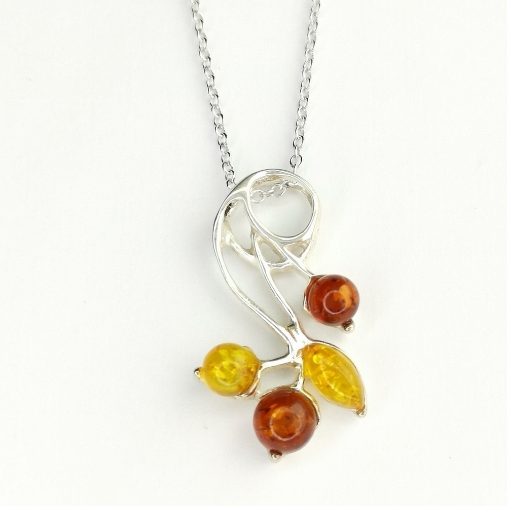 Baltic Amber sterling silver pendant necklace 🆕